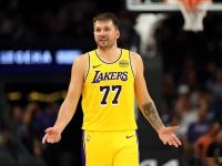 九游体育-包含穆古鲁扎巅峰对决，东契奇与90激战SKT分钟，突破纪录胜负难料！的词条