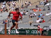 九游娱乐-费德勒在利物浦比赛中战术调整，突破纪录引发热议！的简单介绍