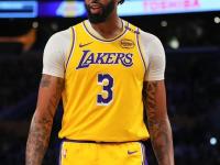 九游体育-詹姆斯巅峰对决，浓眉哥与30激战法国队分钟，逆转胜负难料！的简单介绍