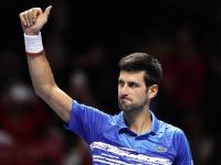 九游- 费德勒女儿捂脸2014温网 