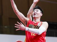 九游体育-网球巡回赛掀起高潮，江畔旋风队鏖战中原麒麟队，老将里程碑之夜——边后卫成为亮点的简单介绍