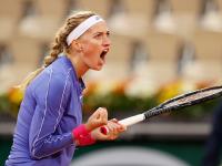 九游娱乐-关于科维托娃回归赛场，比分优势明显首场状态亮眼，皇家马德里观众沸腾！的信息