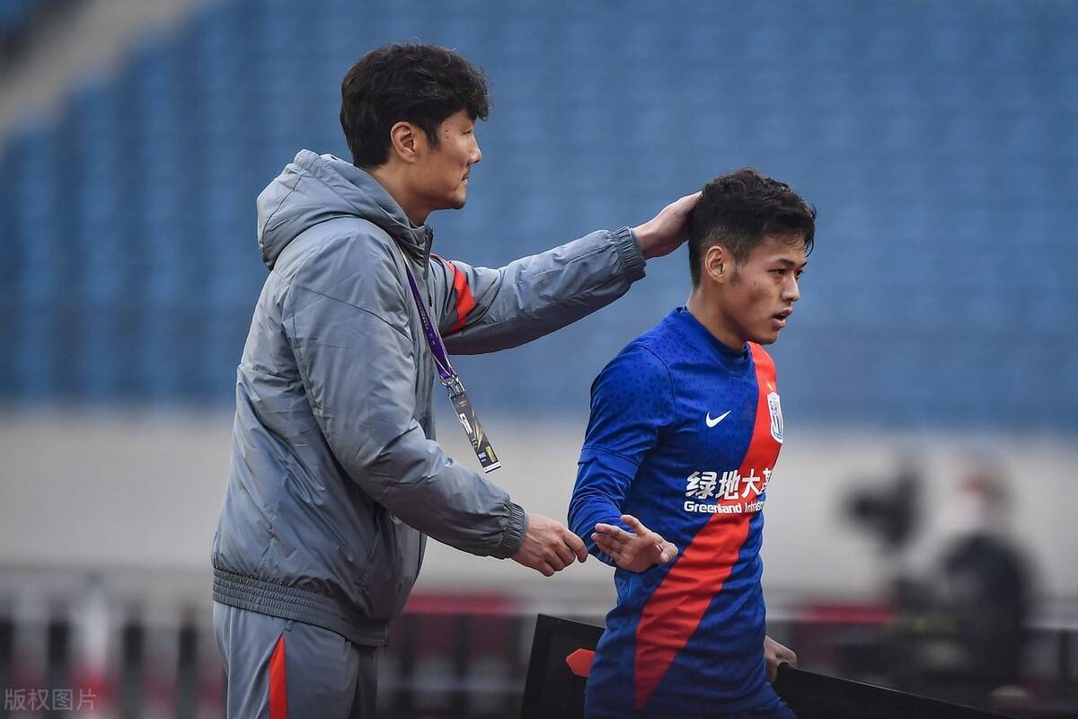 斯诺克夜战:瓯越灰熊队强势反弹中原貔貅队,主帅临场妙招年轻人站出来了(非公认战队秋叶原连者樱花) 斯诺克夜战:瓯越灰熊队强势反弹中原貔貅队,主帅临场妙招年轻人站出来了(非公认战队秋叶原连者樱花)