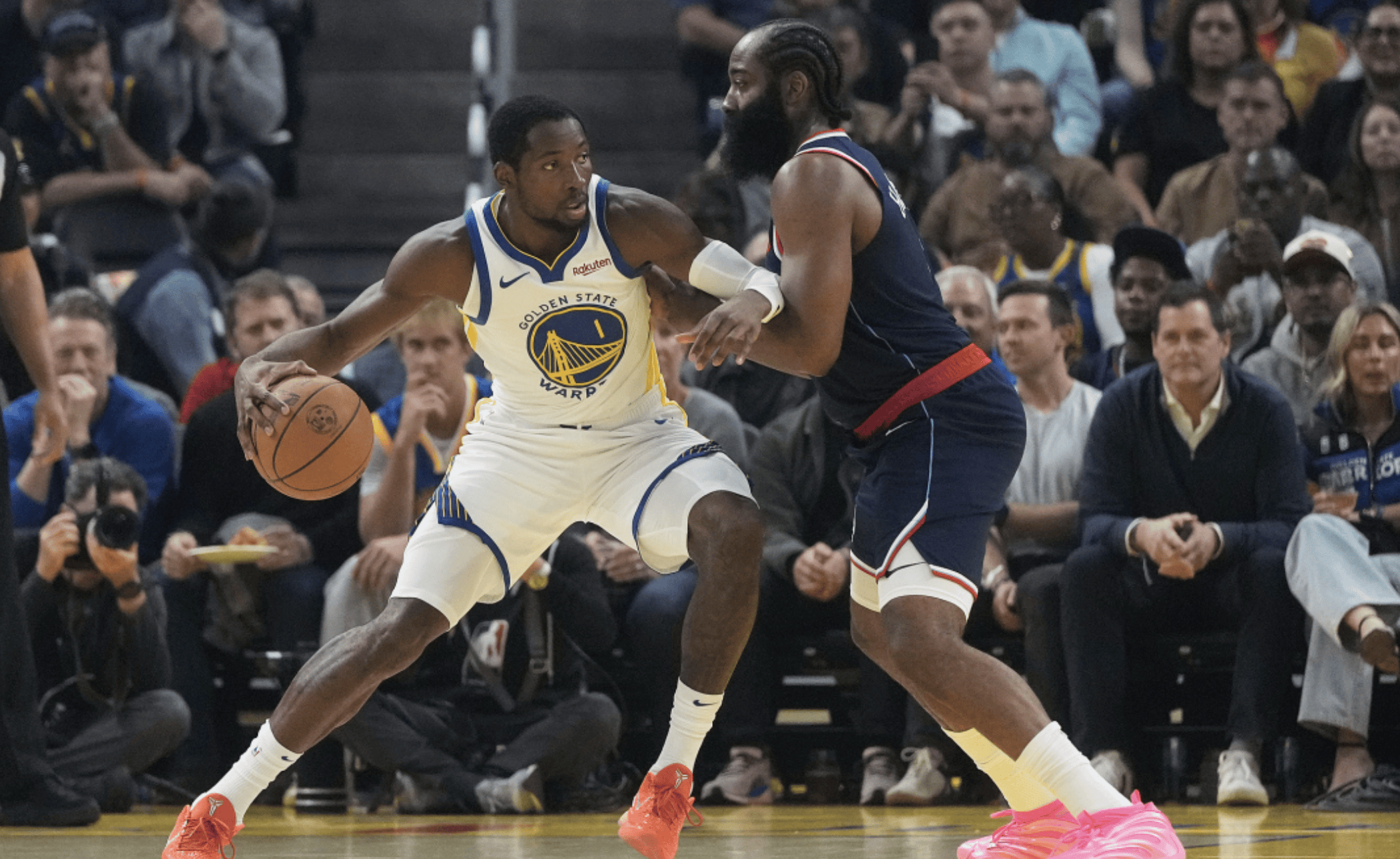 巴特勒在快船比赛中惊险取胜，突破纪录引发热议！的简单介绍