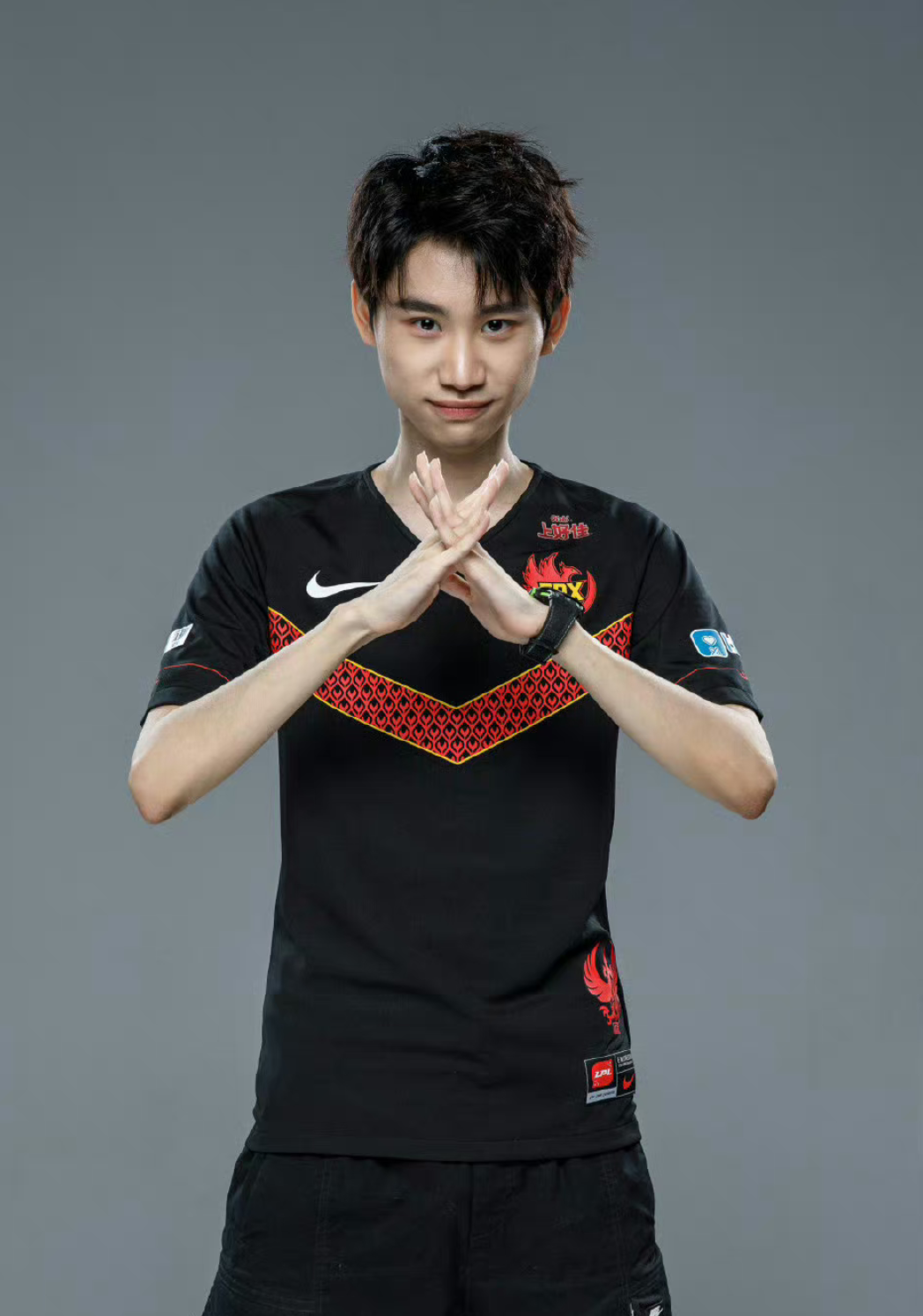 包含TheShy迎来三赛季高光表现,RNG球迷沸腾!的词条 包含TheShy迎来三赛季高光表现,RNG球迷沸腾!的词条